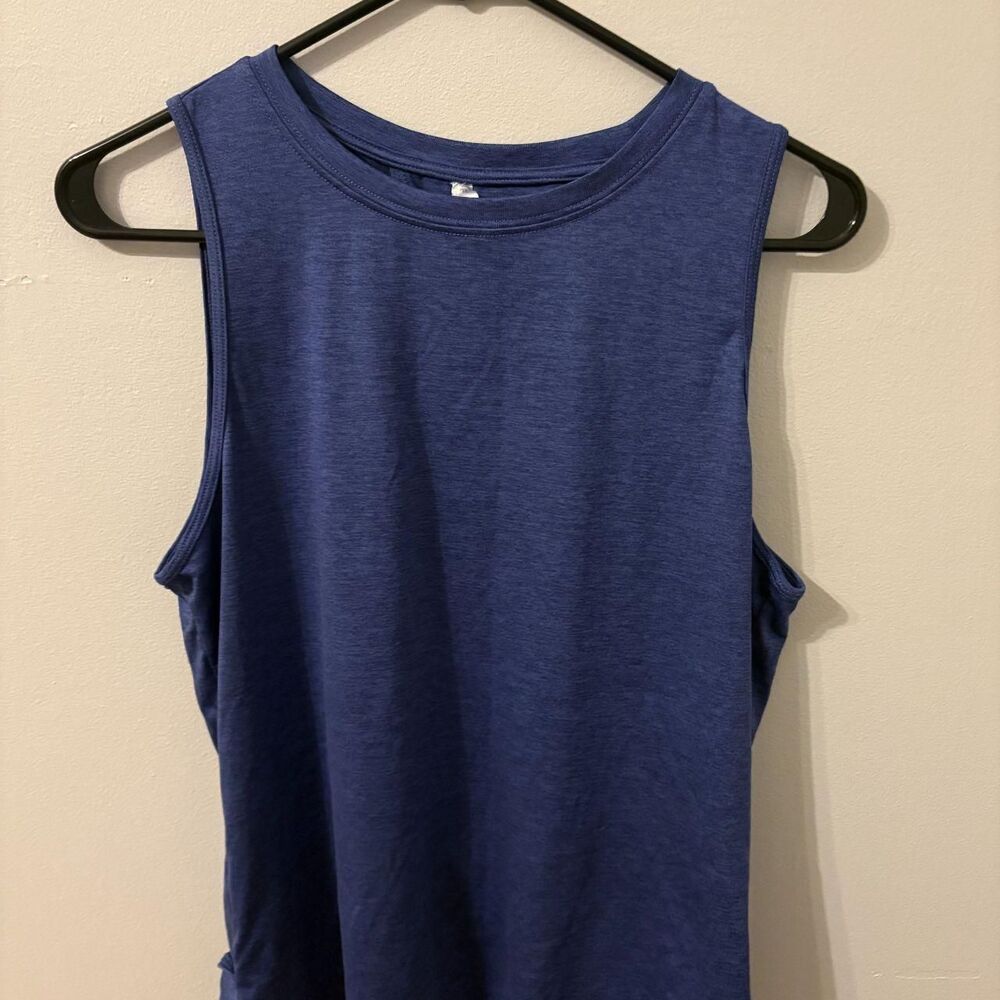 Fabletics Women's Blue and Navy Shirt